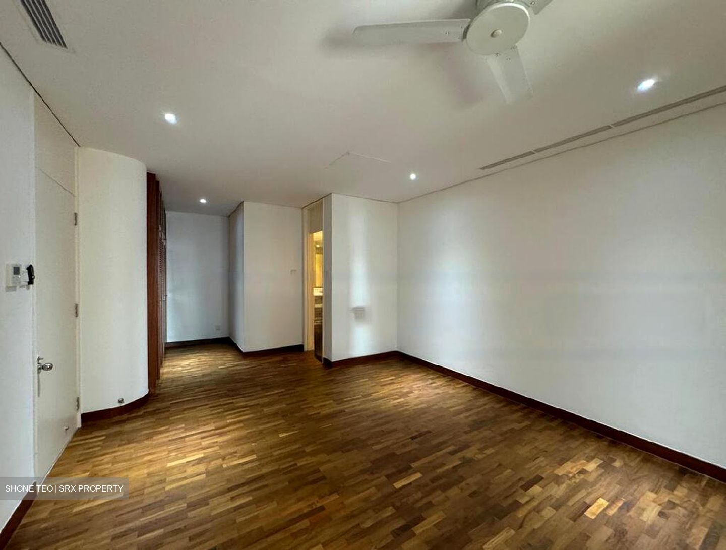 The Colonnade (D10), Condominium #464183041
